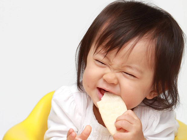 離乳食のすすめ方の目安<1歳(12ヵ月)〜1歳半頃>