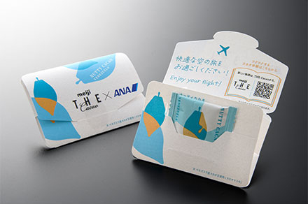 画像：ANAオリジナルデザイン「明治 ザ・カカオ　ナッティカカオ」商品パッケージ