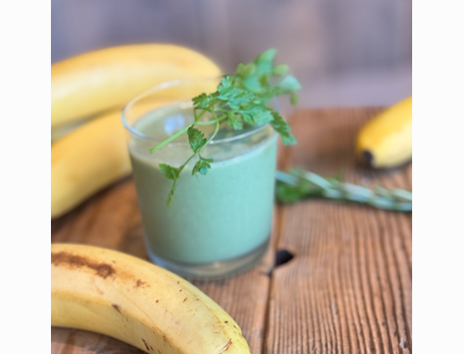 画像：「B . GREEN BANANA SMOOTHIE （カカオバナナ酢ムージー）」商品イメージ