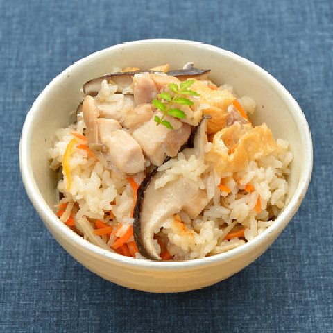 かやくご飯（根菜の炊き込みご飯）