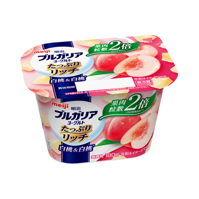 写真:明治ブルガリアヨーグルト たっぷりリッチ 白桃&白桃 180g